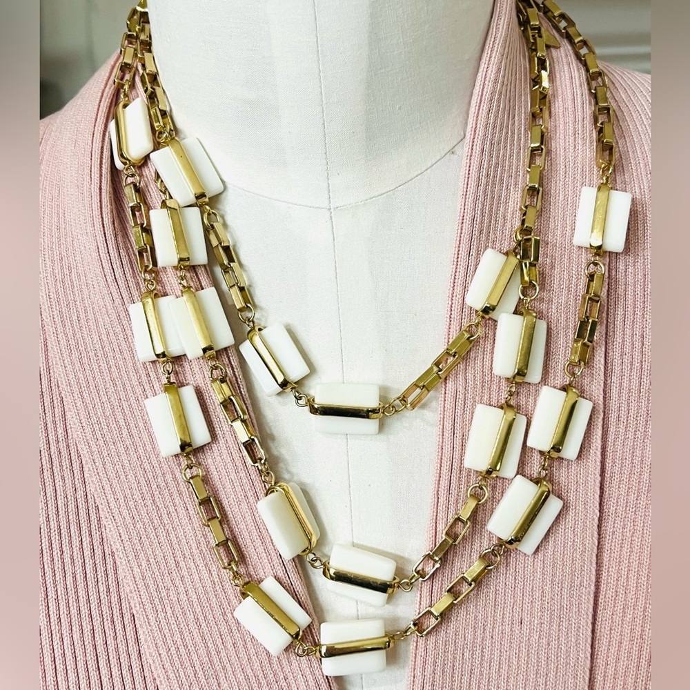 Coldwater Creek 🆕 square gold tone links necklace